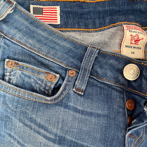 True Religion Medium Wash Jeans - Picture 7 of 9